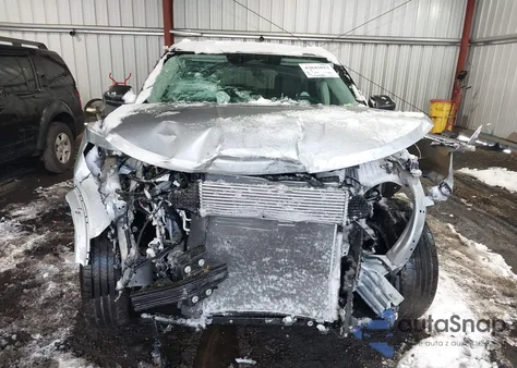 2025 Ford Explorer Active z USA, uszkodzony, nr VIN 1FMUK8DH4SGA04794